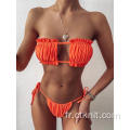 fille en maillot de bain